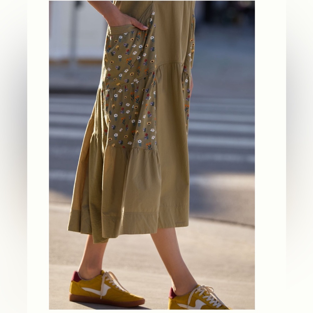 Anthro Daily Practice Top Tier Utility
Sweetheart Midi Dress. Size M. MSRP $138 - Picture 3 of 16